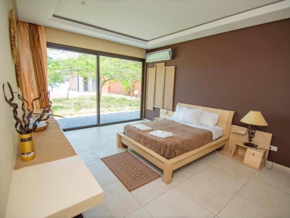 Belle villa meublé avec piscine en location à Assinie