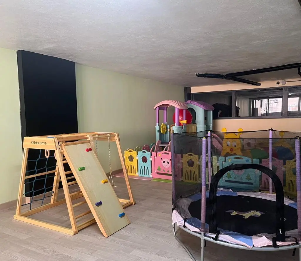 Très belle appartement meublé à louer à Marcory Zone 4