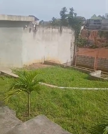 Villa à vendre à Abidjan Cocody